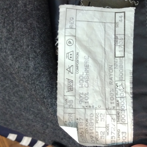 Vintage Calvin Klein Gray Flannel Wool/Cashmere Blend Suit 44R (Made in USA) - Picture 6 of 12